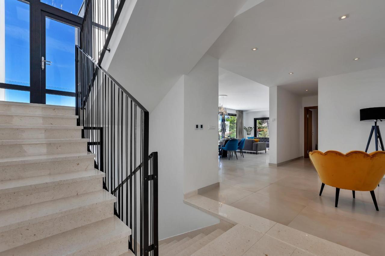 Bast Villa Melody מראה חיצוני תמונה